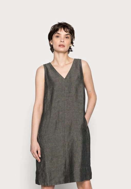 Opus Femme WUNJA Robe De Jour Black Oliv -Opus Soldes Magasin d0a7f5d20ef4449685e21b168b81a16c