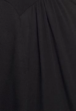 Opus SAMOVA T Shirt à Manches Longues Black Femme -Opus Soldes Magasin d72a636a628f4364a006921eec540e25