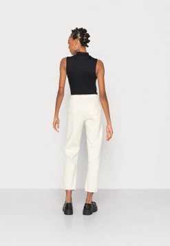 Opus Femme MALOA Pantalon De Survêtement Butter Cup 9 Opus Femme MALOA Pantalon De Survêtement Butter Cup -Opus Soldes Magasin d8f98c855dbd4e03b1a5a814651a1d95