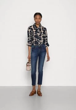 Opus Soldes Magasin -Opus Soldes Magasin dc1a951448644f9da27ec5e85d9095a7