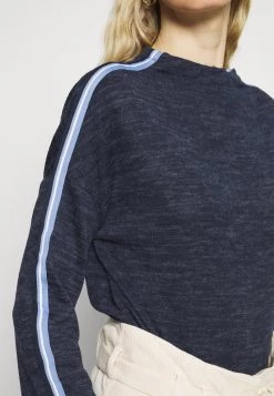 Opus SILWA RACE Pullover Forever Blue Femme 14 Opus SILWA RACE Pullover Forever Blue Femme -Opus Soldes Magasin dd1228f78e5a4c72afdd516ec04f7269