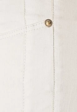 Opus Femme EVITA Jean Slim Pebble Stone 7 Opus Femme EVITA Jean Slim Pebble Stone -Opus Soldes Magasin e44248b451504d339cb250831c4c7451