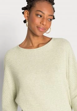 Opus SIFUNA T Shirt à Manches Longues Summer Pear Femme -Opus Soldes Magasin e8336c6580eb473d9797d1229ab029aa