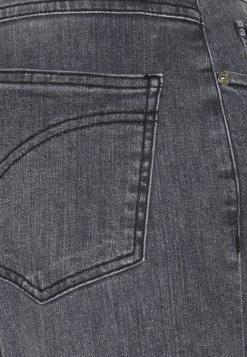 Opus LOUIS SOFT Jean Droit Soft Washed Grey Femme -Opus Soldes Magasin ea7106bb56e54162818fa7cd84cc865d