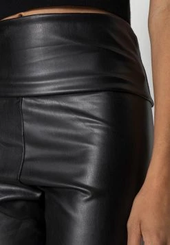 Opus Femme ELYSSA Legging Black -Opus Soldes Magasin eb8d787885a3457fb7938e23bd95f43b