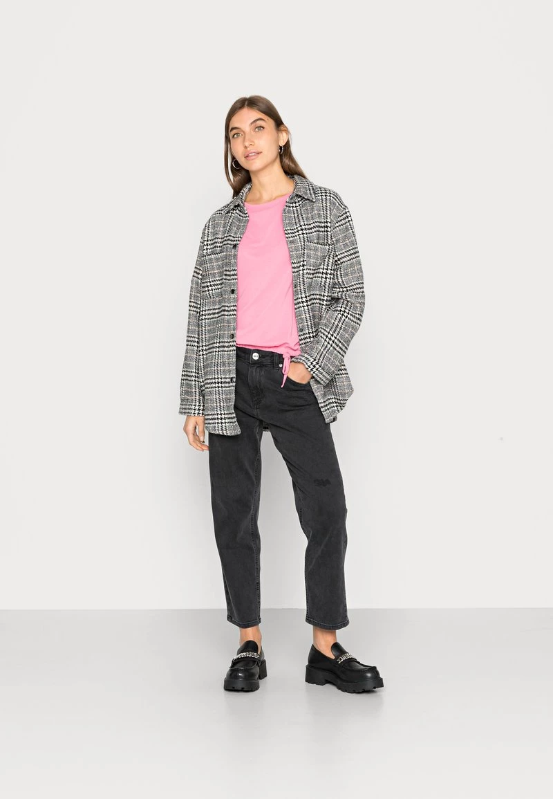 Opus SALVORA T Shirt Basique Electric Pink Femme 4 Opus SALVORA T Shirt Basique Electric Pink Femme – Image 2