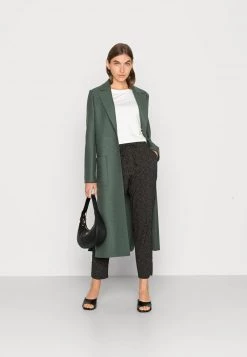 Opus SEBASTAN T Shirt à Manches Longues Milk Femme -Opus Soldes Magasin ede548cc3aa342f3be0cae5469a9c370