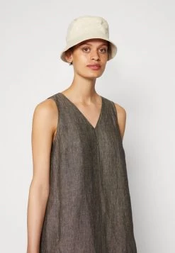 Opus Femme WUNJA Robe De Jour Bold Brown -Opus Soldes Magasin f1ea162fc121440b891aacf4f2f6dde0