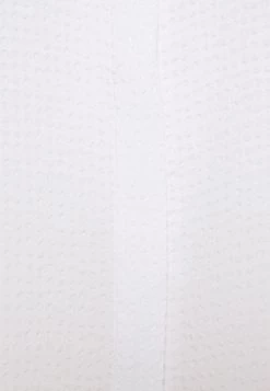 Opus ELMA Blouse White Femme 7 Opus ELMA Blouse White Femme -Opus Soldes Magasin f5618a80dc8a4d4987c8bb04cc15f2c8