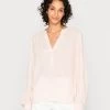Opus FARIKA Blouse Powder Blush Femme 1 Opus FARIKA Blouse Powder Blush Femme -Opus Soldes Magasin f9594616ae434ecd9297074128cb8765