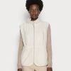 Opus Femme GANSEO Veste Sans Manches Soft Cream -Opus Soldes Magasin fd62d10fb4674aec8e996ff98d26088b