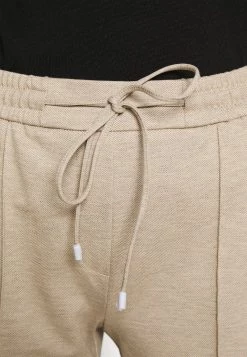 Opus MELVY Pantalon De Survêtement Macadamia Femme -Opus Soldes Magasin fda65a66e0d24e5d9be5c692bb4a0898