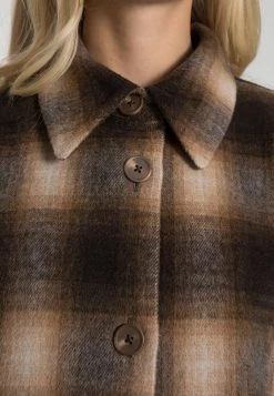 Opus Femme JEFTA Manteau Court Maple -Opus Soldes Magasin fdf531bc012147de8dd6a0ab0fa080bc