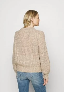 Opus PETRISSI Pullover Macadamia Femme 11 Opus PETRISSI Pullover Macadamia Femme -Opus Soldes Magasin ff0b46a0451b41a6acfa6b9f32a839b4